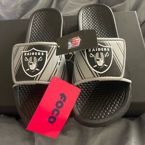 FOCO Raiders Black and Gray Men's Slide Sandals